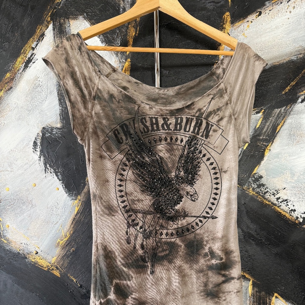 CRASH & BURN DISTRESSED TIE-DYE SEQUINED TEE - Picture 5 of 7